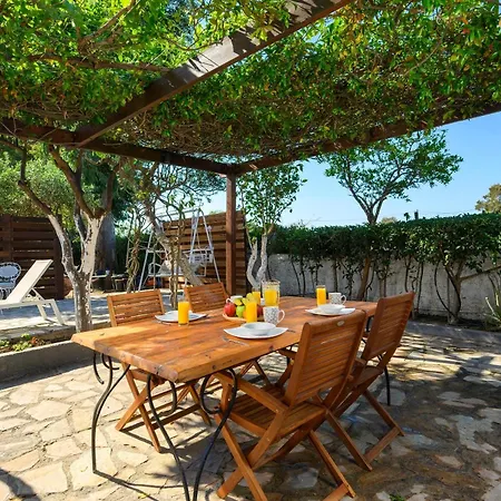 Apartment Ariadni *