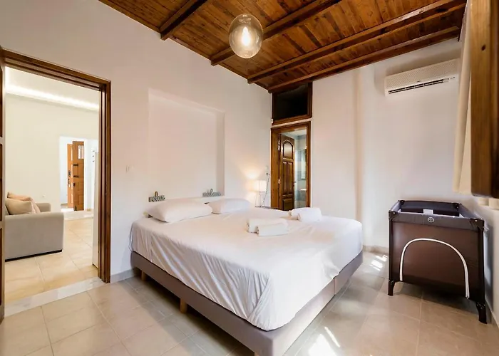 Ariadni Apartamento *