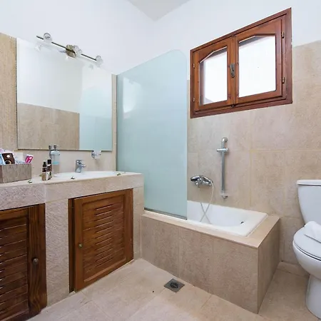 Ariadni * ファリラキ